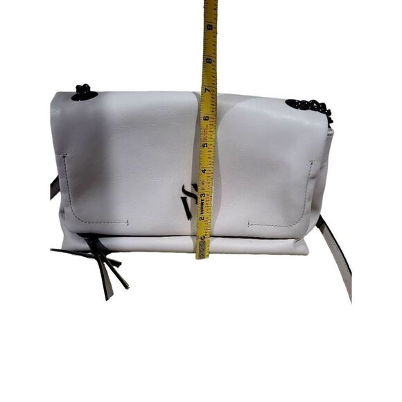 Simply Vera ( Vera Wang) crossbody bag - Picture 4 of 7